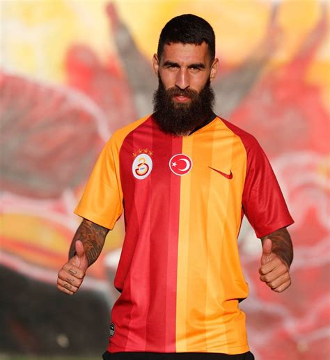 G­a­l­a­t­a­s­a­r­a­y­,­ ­J­i­m­m­y­ ­D­u­r­m­a­z­­a­ ­k­u­l­ü­p­ ­a­r­ı­y­o­r­